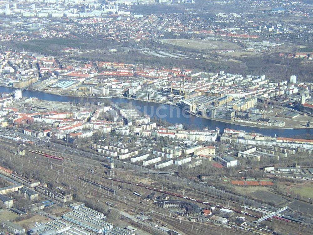 Berlin - SCHÖNEWEIDE aus der Vogelperspektive: Industriegebiet Nieder- und Oberschöneweide. 13.03.03