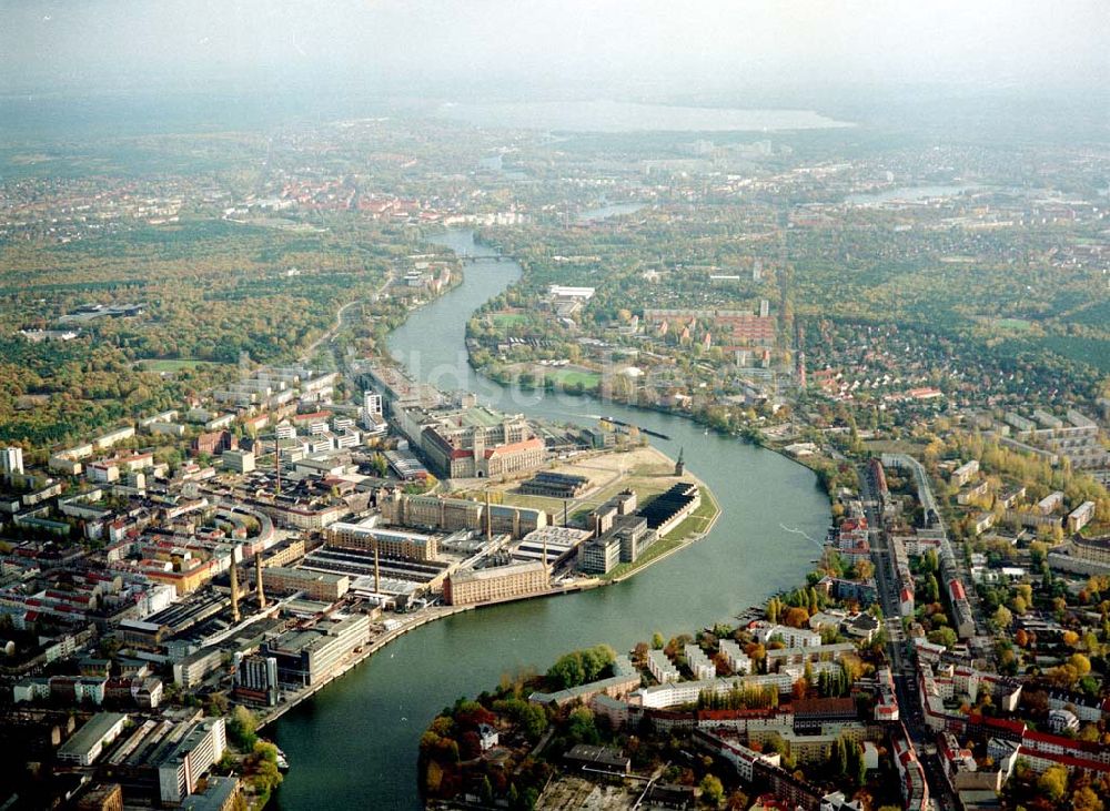 Luftaufnahme Berlin - Oberschöneweide - Industriegebiet Oberschöneweide.