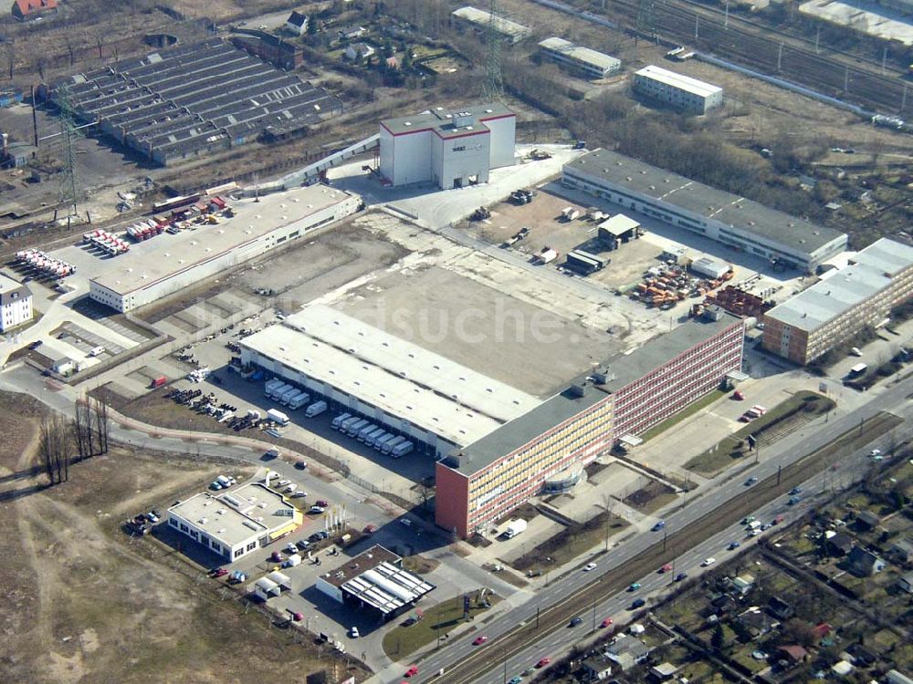 Luftbild Berlin - LICHTENBERG - Industriegebiet an der Rhinstraße in Berlin-Lichtenberg. 16.03.03