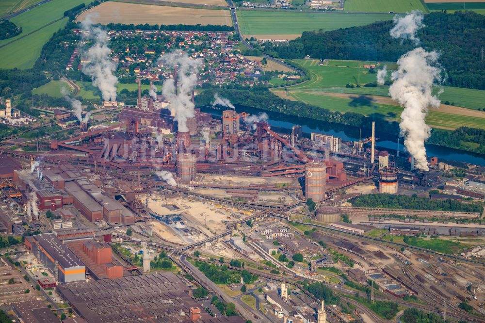 Salzgitter von oben - Industriegebiet des Stahlwerkes der Salzgitter AG in Salzgitter im Bundesland Niedersachsen