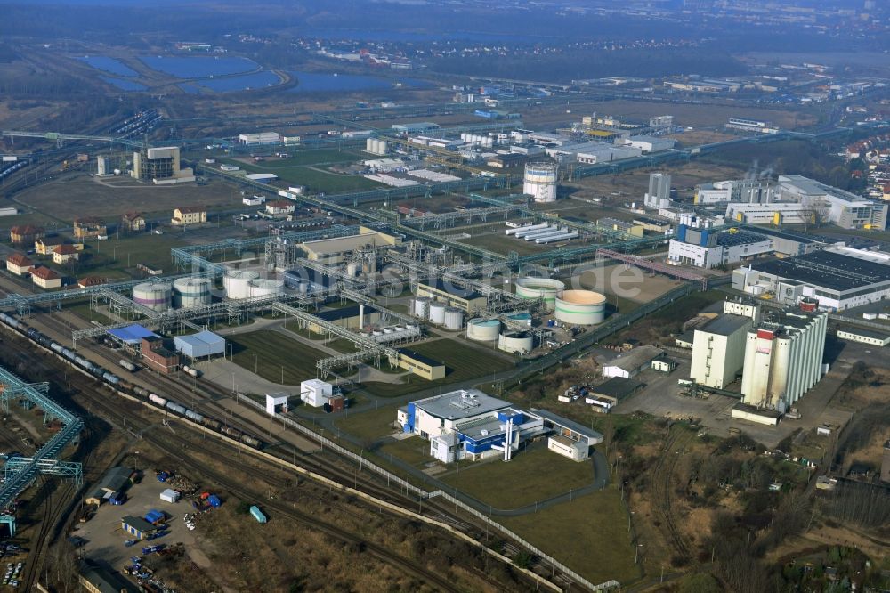 Bitterfeld aus der Vogelperspektive: Industriegebiete im Chemiepark Bitterfeld - Wolfen bei Bitterfeld im Bundesland Sachsen-Anhalt