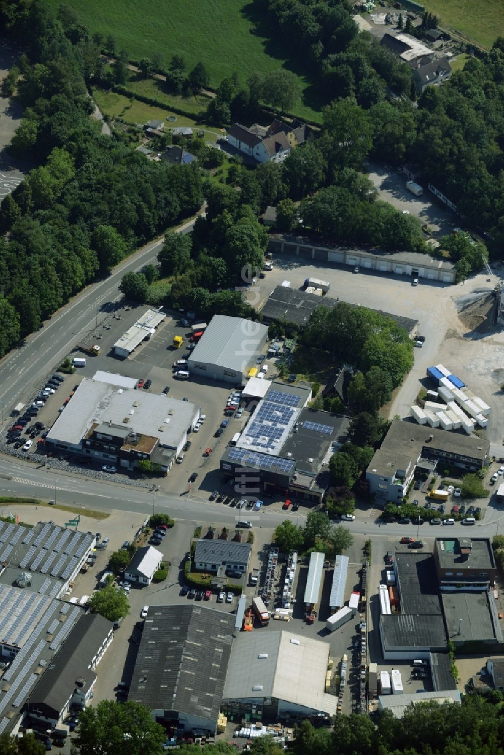 Luftbild Kamen - Industriegebäudekomplex der Markus Gerold Unternehmensgruppe in Kamen im Bundesland Nordrhein-Westfalen