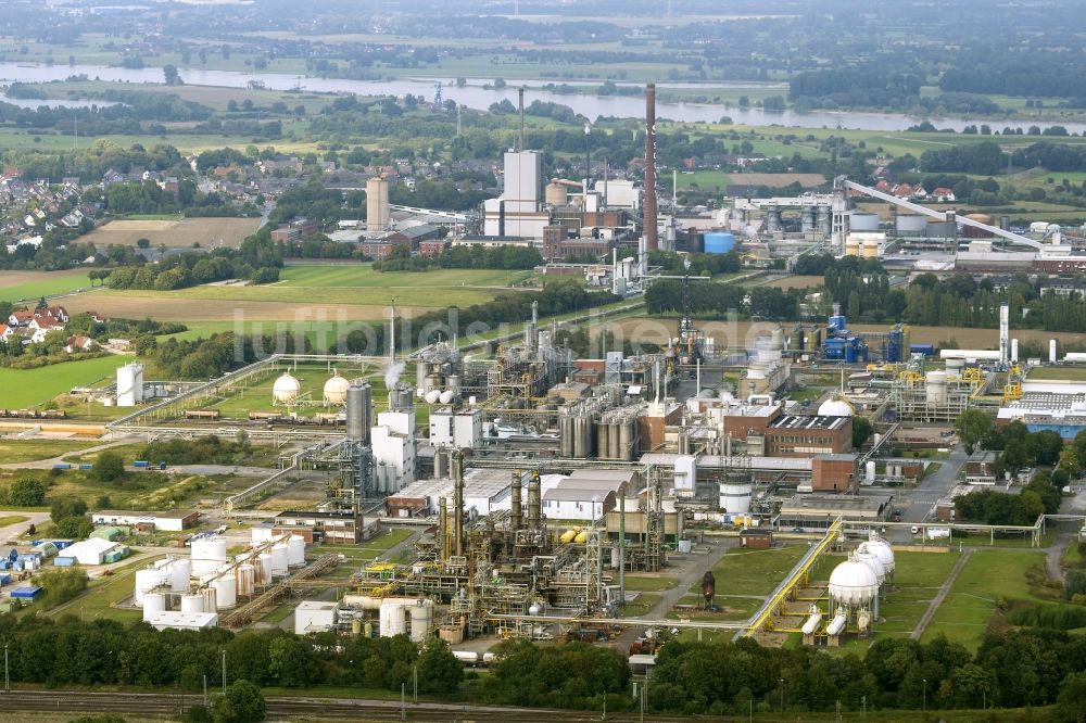 Luftbild Rheinberg - Industriegelände bei Rheinberg am Niederrhein in Nordrhein-Westfalen