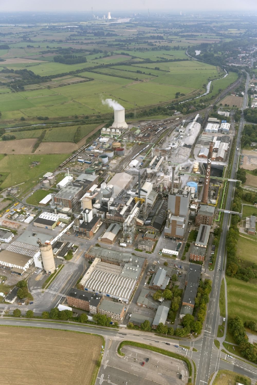 Luftbild Rheinberg - Industriegelände bei Rheinberg am Niederrhein in Nordrhein-Westfalen