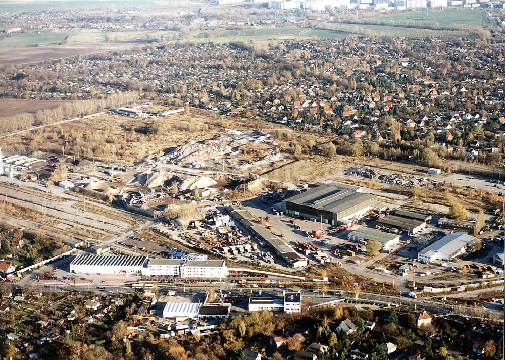 Luftaufnahme Berlin - Heinersdorf - Industriegelände an der Blankenburger Straße in Berlin Heinersdorf (zu Weißensee).