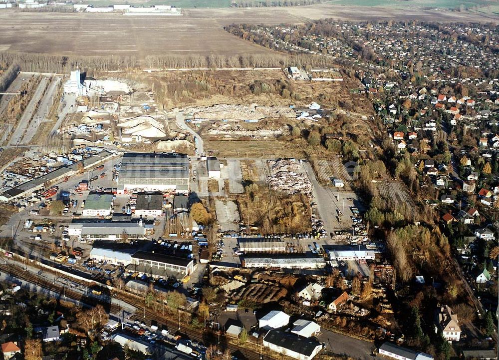 Berlin - Heinersdorf aus der Vogelperspektive: Industriegelände an der Blankenburger Straße in Berlin Heinersdorf (zu Weißensee).