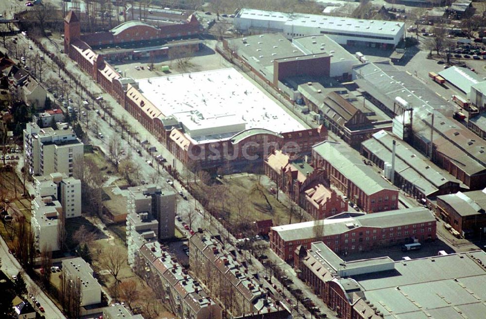 Berlin-Reinickendorf aus der Vogelperspektive: Industriegelände am ehem. Metallwerk am Eichborndamm in Berlin-Reinickendorf