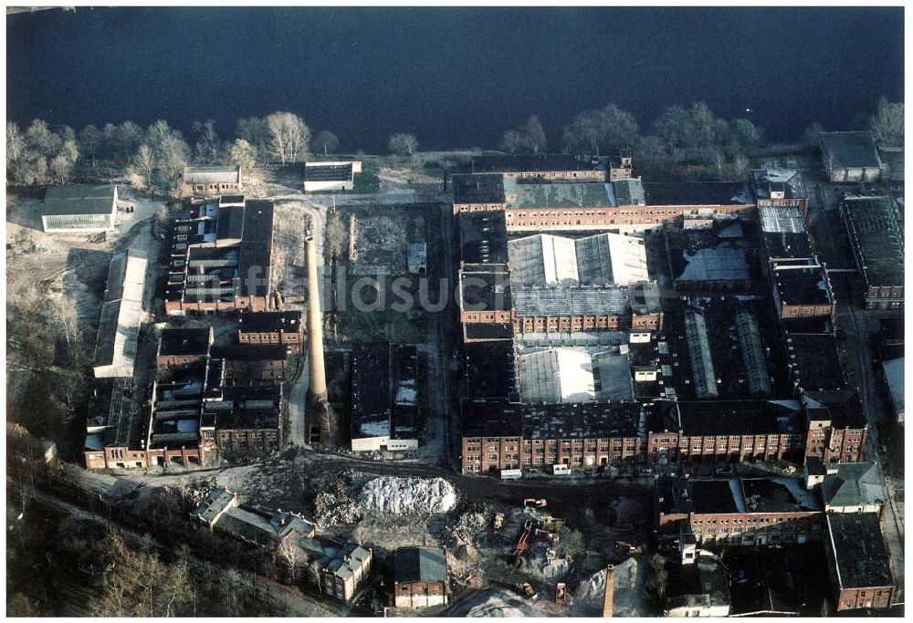 Luftbild Berlin - Köpenick - Industriegelände (ehem. REWATEX) an der Ottmar-Geschke Straße in Berlin - Köpenick.