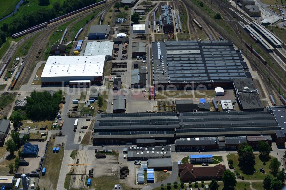 Wittenberge von oben - Industriegelände und Stellgleise des Bahnhofs Wittenberge in Wittenberge im Bundesland Brandenburg