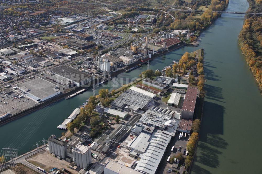 Mainz von oben - Industriehafen Inglheimer Aue in Mainz im Bundesland Rheinland-Pfalz