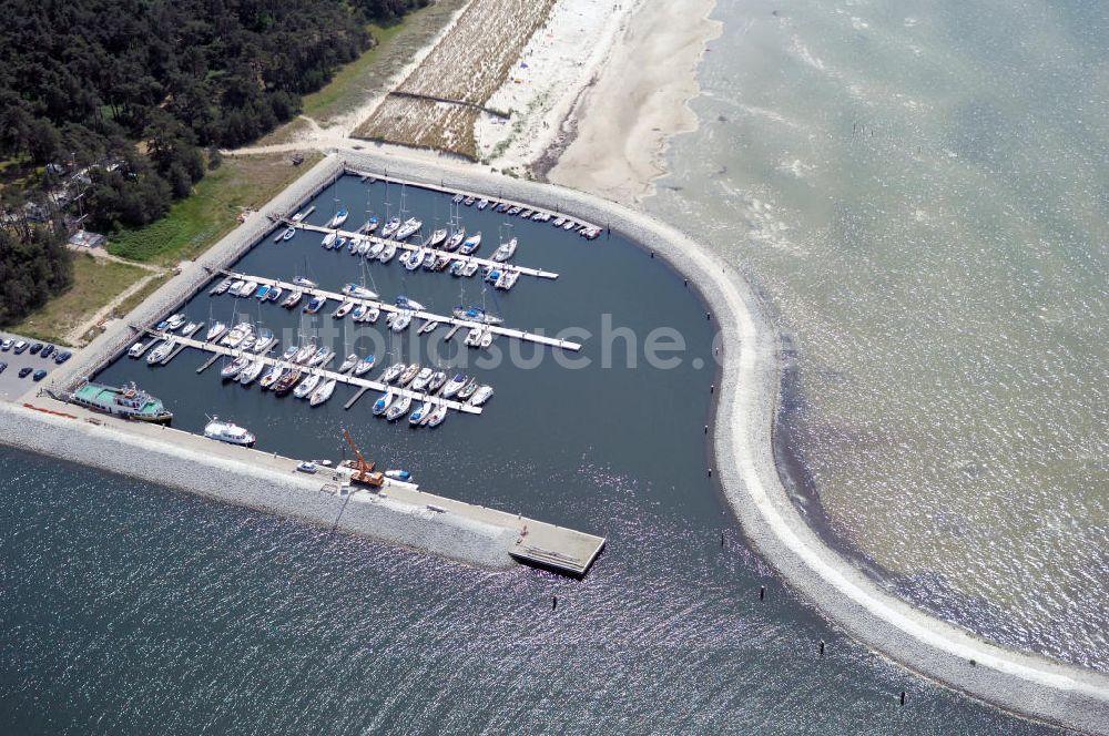 Lubmin aus der Vogelperspektive: Industriehafen Lubmin