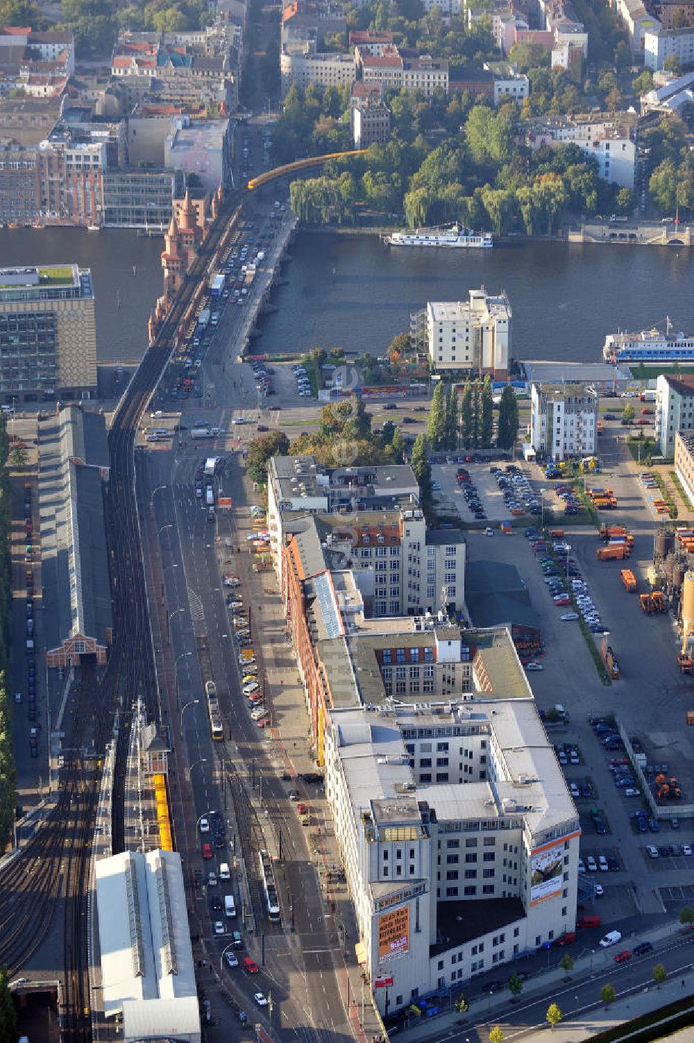 Luftbild Berlin - Industriepalast in Berlin-Friedrichshain