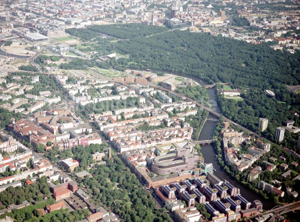 Luftbild Berlin - Innenministerium (Spreebogen) und FOCUS-Teleport der DIFA an der Stromstraße 1-7 in Berlin Moabit 08.07.02