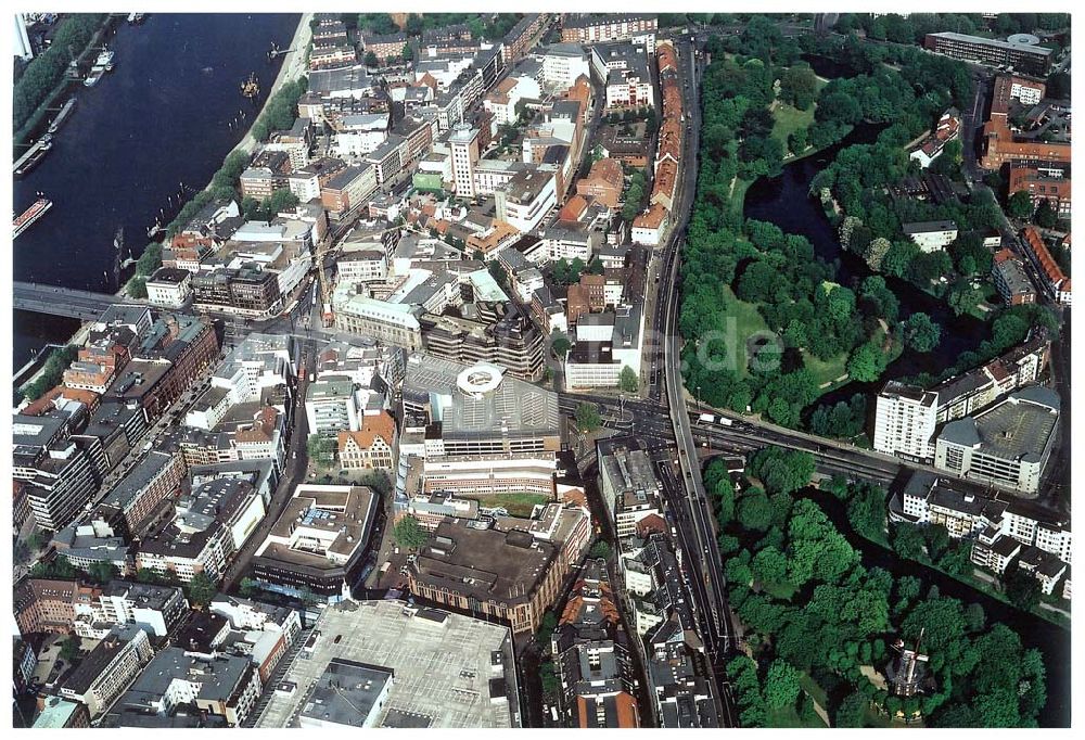 Luftbild Bremen - Innenstadt von Bremen mit dem Rolandcenter der ECE.