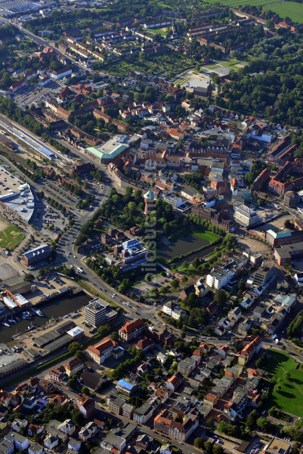 Luftaufnahme Cuxhaven - Innenstadt Cuxhaven im Bundesland Niedersachsen