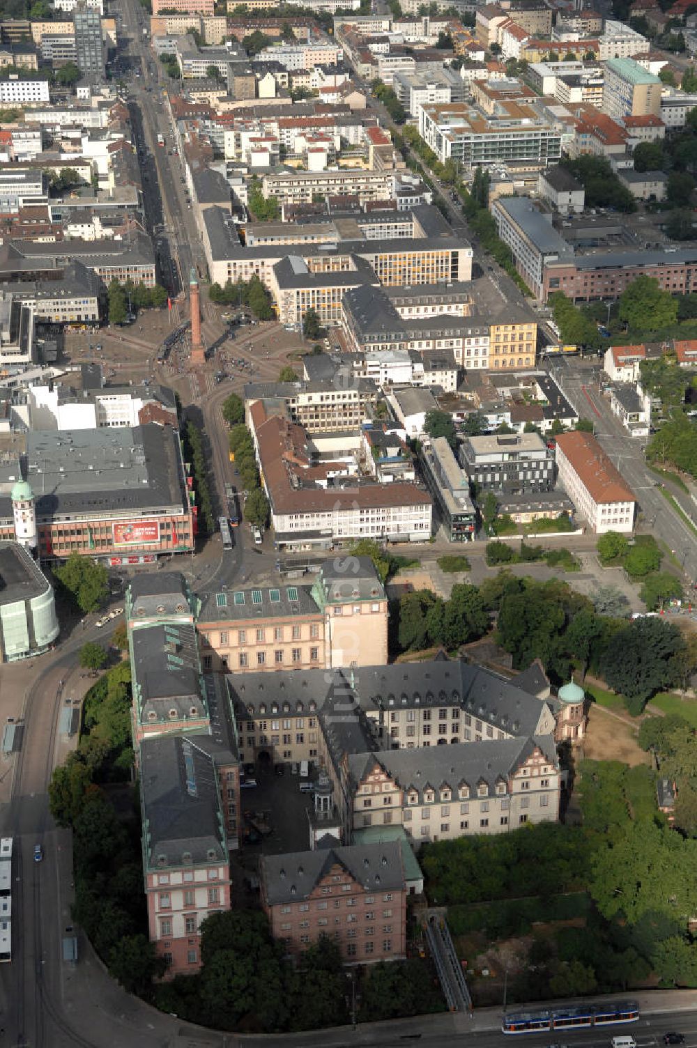 Luftaufnahme Darmstadt - Innenstadt Darmstadt Ludwigsmonument