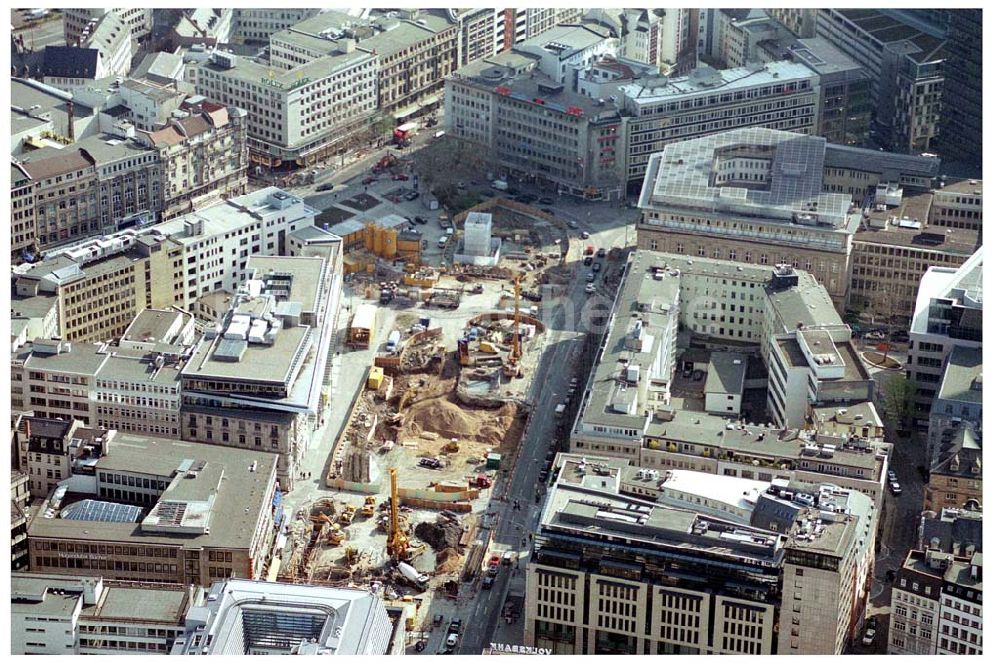 FRANKFURT / Main - Hessen aus der Vogelperspektive: Innenstadt von Frankfurt am Main