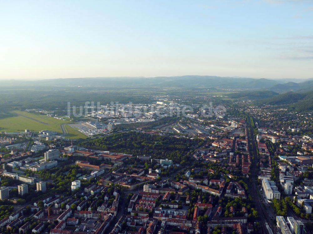 Freiburg aus der Vogelperspektive: Innenstadt Freiburg