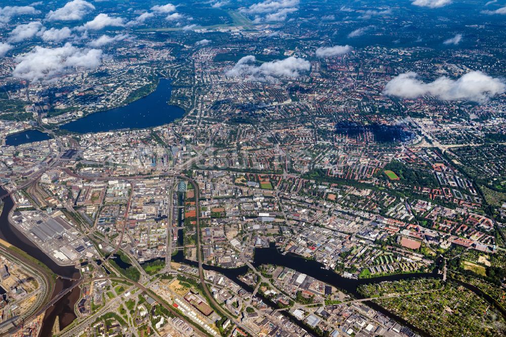 Hamburg aus der Vogelperspektive: Innenstadt in Hamburg, Deutschland