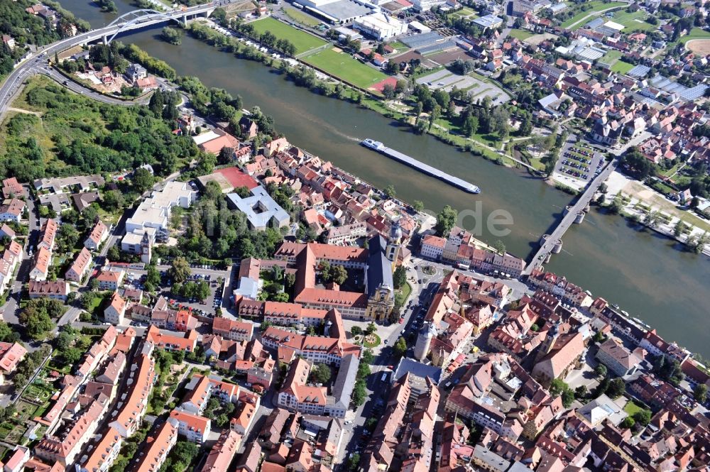 Luftaufnahme Kitzingen am Main - Innenstadt von Kitzingen am Main im Bundesland Bayern