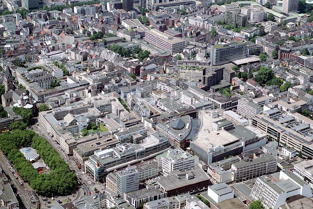 Luftaufnahme Köln - Innenstadt von Köln. Datum: 26.05.03