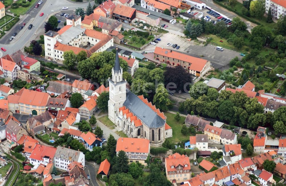 Bad Langensalza aus der Vogelperspektive: Innenstadt mit Marktkirche St. Bonifacius in Bad Langensalza im Bundesland Thüringen