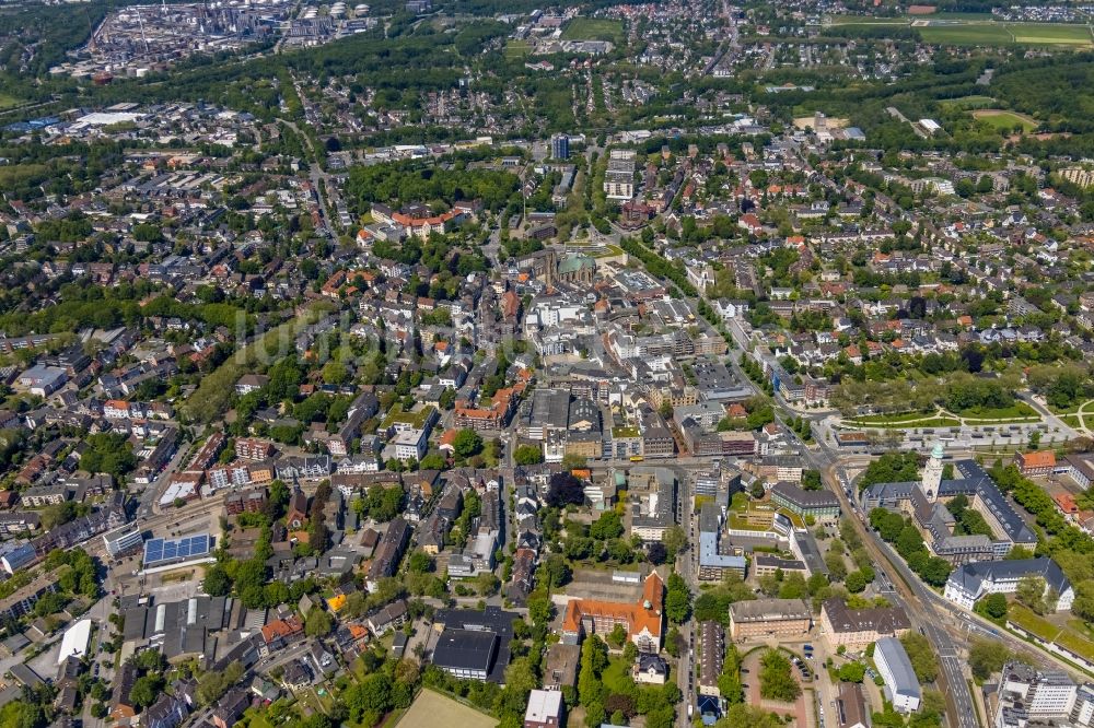 Luftaufnahme Gelsenkirchen - Innenstadt im Ortsteil Buer in Gelsenkirchen im Bundesland Nordrhein-Westfalen, Deutschland