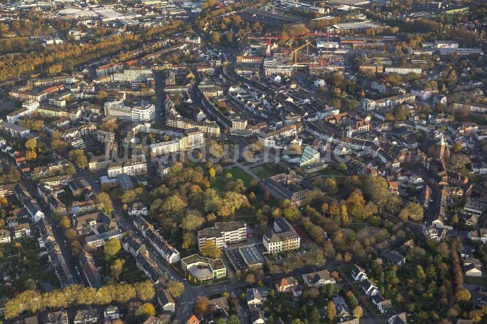 Luftbild Dinslaken - Innenstadt mit Rathaus von Dinslaken im Ruhrgebiet in Nordrhein-Westfalen