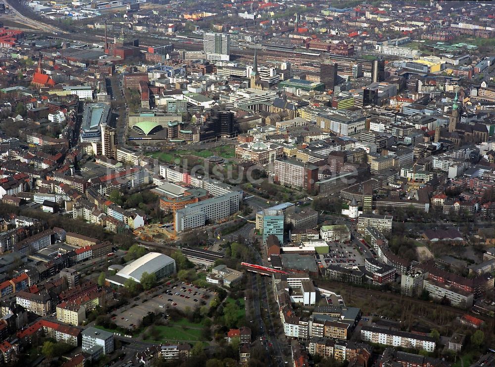 Dortmund von oben - Innenstadt - Zentrum am Hauptbahnhof in Dortmund im Bundesland Nordrhein-Westfalen