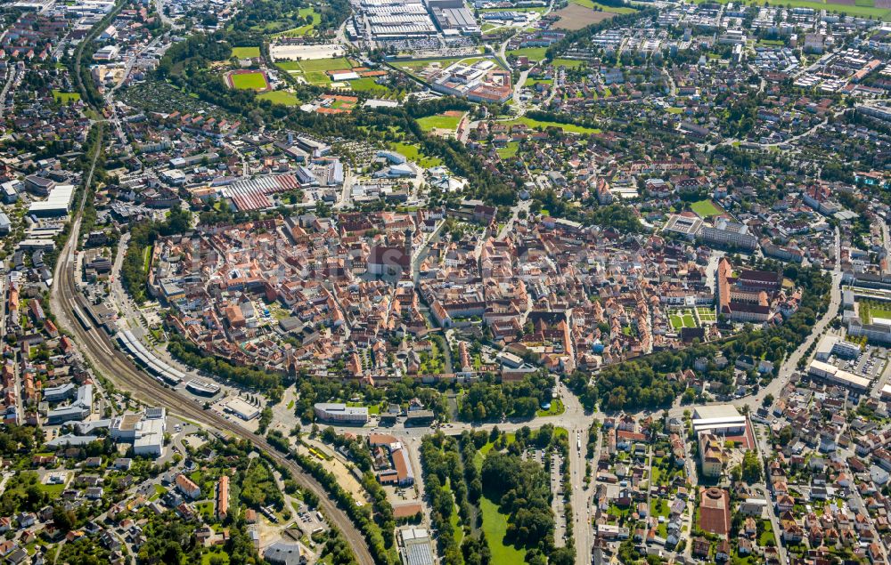 Amberg aus der Vogelperspektive: Innenstadtbereich mit der Basilika St. Martin in Amberg im Bundesland Bayern, Deutschland