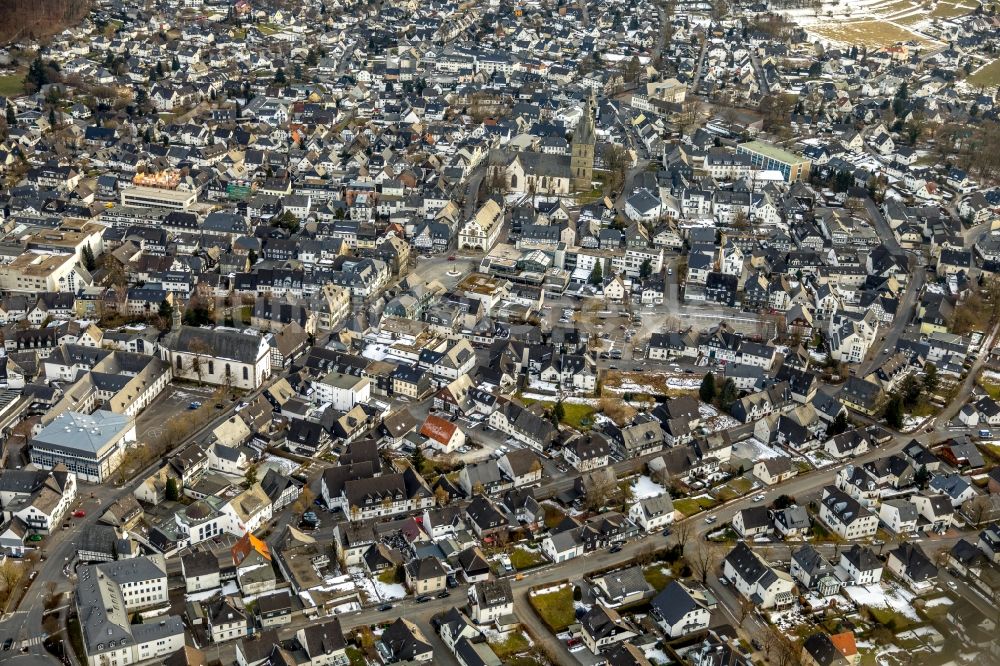 Luftaufnahme Brilon - Innenstadtbereich in Brilon im Bundesland Nordrhein-Westfalen, Deutschland