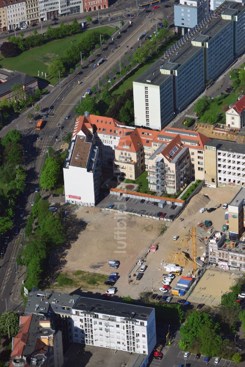 Luftbild Leipzig - Innenstadtbereich mit dem Gebäudekomplex auf dem ehemaligen Gelände der Druckerei VEB Interdruck an der Dresdner Straße Ecke Salomonstraße in Leipzig im Bundesland Sachsen