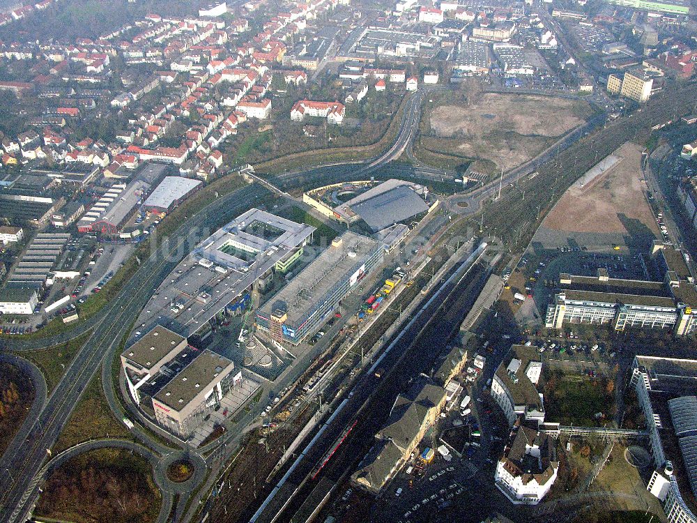 Bielefeld aus der Vogelperspektive: Innenstadtbereich am Hauptbahnhof Bielefeld