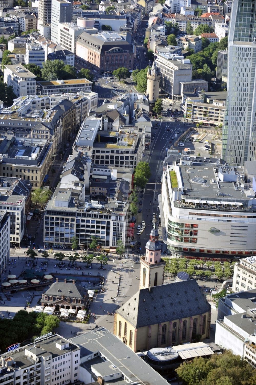 Frankfurt am Main aus der Vogelperspektive: Innenstadtbereich mit der St.-Katharinenkirche und der Hauptwache in Frankfurt am Main im Bundesland Hessen