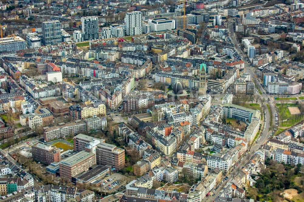 Düsseldorf von oben - Innenstadtbereich im Ortsteil Pempelfort in Düsseldorf im Bundesland Nordrhein-Westfalen, Deutschland