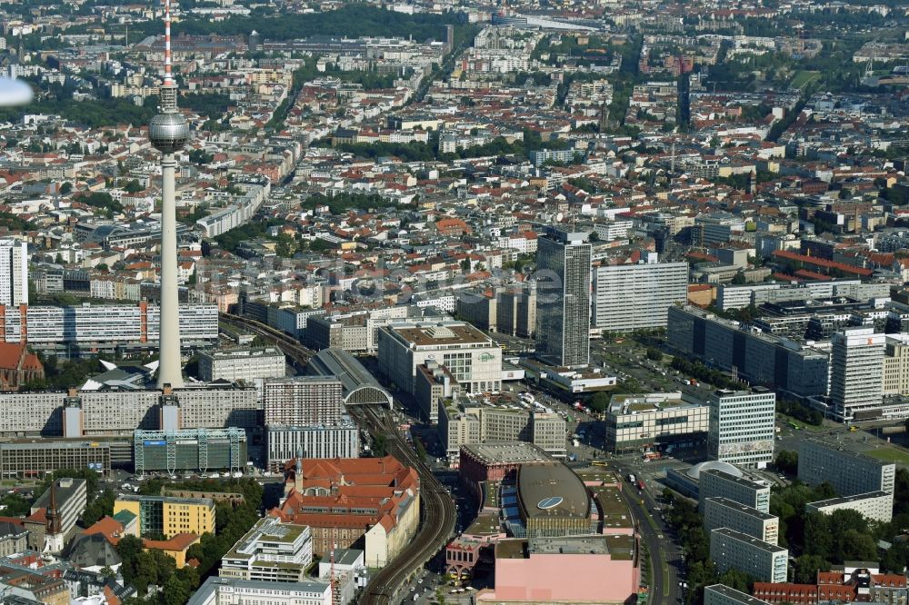 Berlin aus der Vogelperspektive: Innenstadtbereich Ost am Berliner Fernsehturm in Berlin, Deutschland