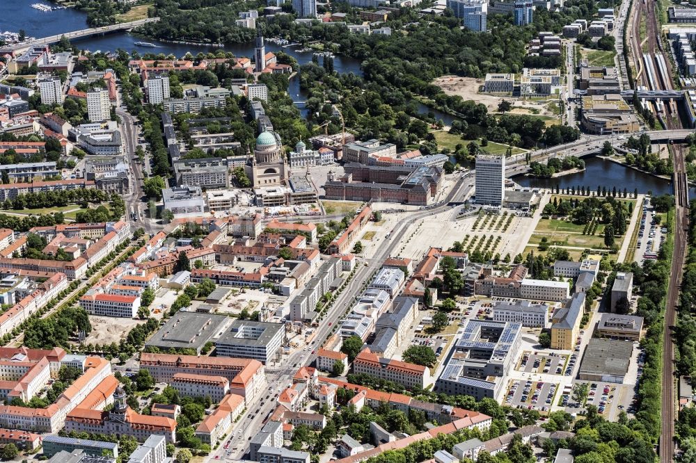 Potsdam aus der Vogelperspektive: Innenstadtbereich in Potsdam im Bundesland Brandenburg, Deutschland