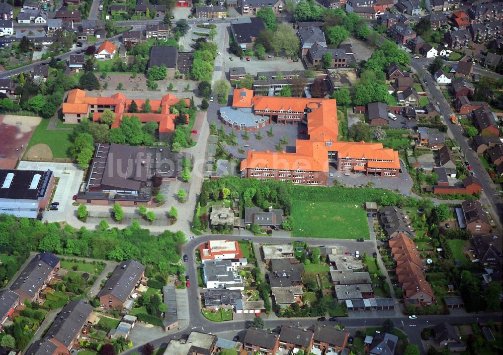 Straelen von oben - Innenstadtbereich am Schulzentrum in Straelen im Bundesland Nordrhein-Westfalen