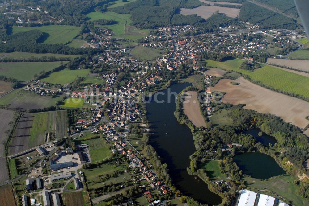 Luftaufnahme Sperenberg - Innenstadtbereich an den Uferbereichen Krummer See in Sperenberg im Bundesland Brandenburg, Deutschland