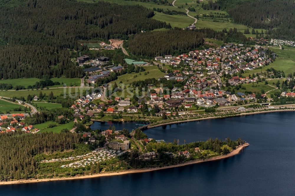 Luftaufnahme Schluchsee - Innenstadtbereich an den Uferbereichen Ort Schluchsee in Schluchsee im Bundesland Baden-Württemberg, Deutschland