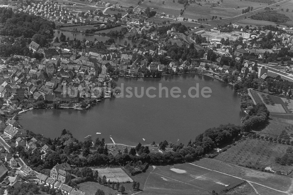 Luftbild Bad Waldsee - Innenstadtbereich an den Uferbereichen des Stadtsee in Bad Waldsee im Bundesland Baden-Württemberg, Deutschland