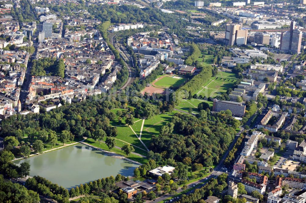 Köln von oben - Innerer Grüngürtel in Köln Neustadt-Süd