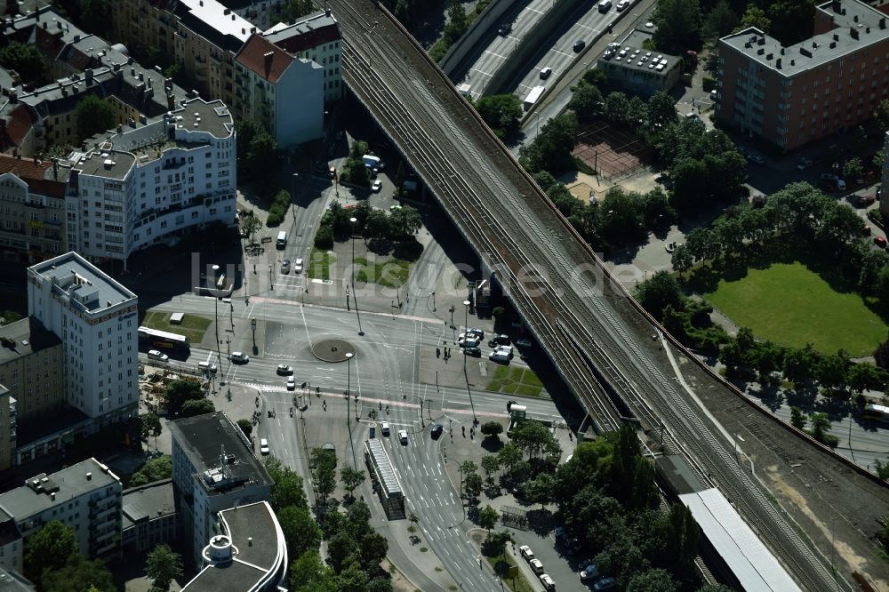 Berlin von oben - Innsbrucker Platz im Innenstadt- Zentrum in Berlin