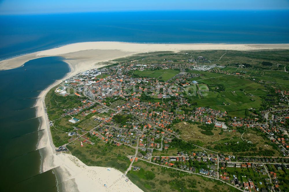 Borkum von oben - Insel Borkum in Niedersachsen