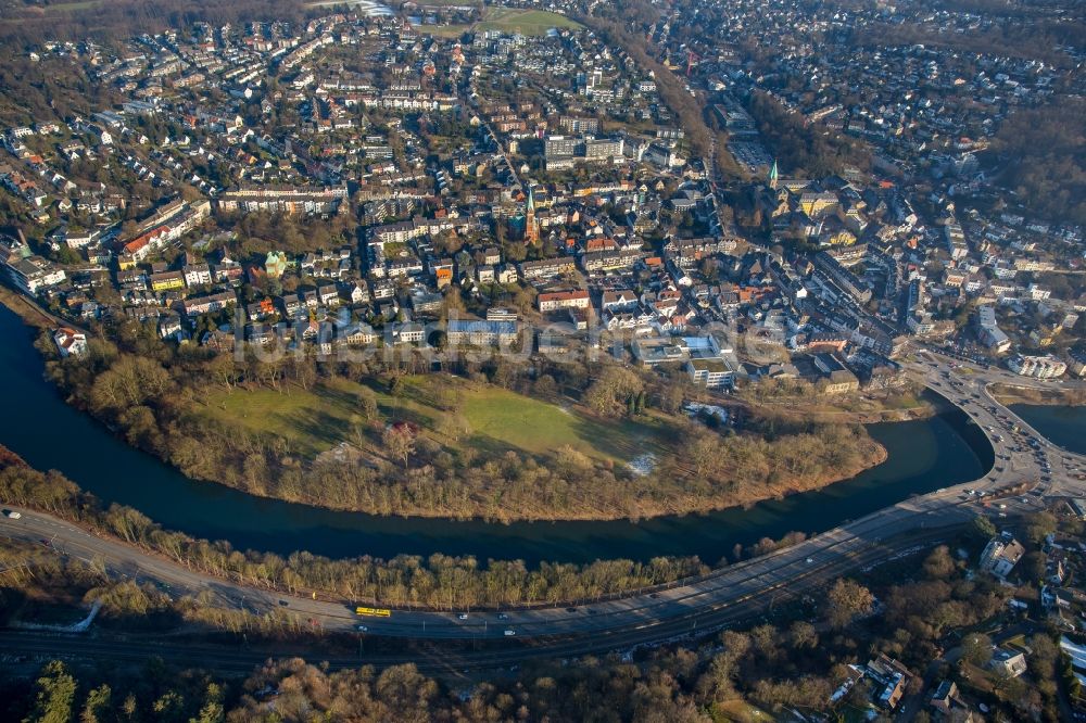 Essen von oben - Insel Brehminsel am Ufer des Flußverlaufes der Ruhr im Ortsteil Stadtbezirke IX in Essen im Bundesland Nordrhein-Westfalen