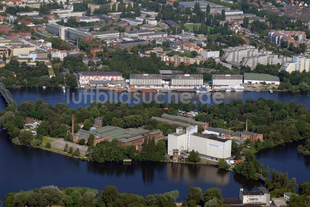 Luftbild Berlin-Spandau - Insel Eiswerderin Berlin-Spandau