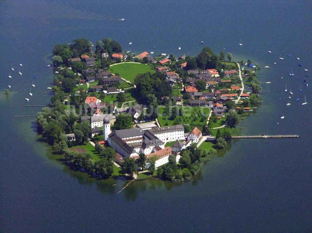 Chiemsee von oben - Insel Frauenchiemsee - Chiemsee