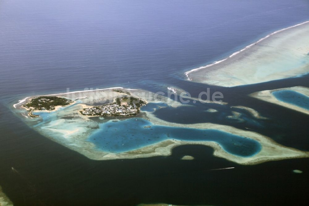 Dharanboodhoo aus der Vogelperspektive: Insel- Gruppen im Küstenbereich des Indischer Ozean in Dharanboodhoo in Central Province, Malediven