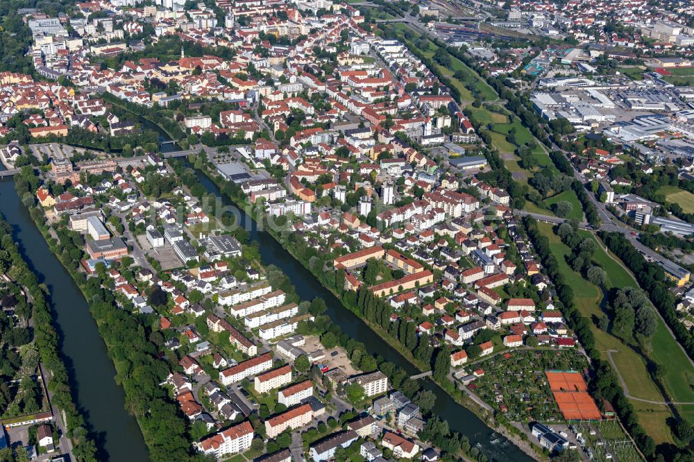 Luftbild Landshut - Insel Hammerinsel zwischen Isar und kleiner Isar mit Ortsbereich in Landshut im Bundesland Bayern, Deutschland