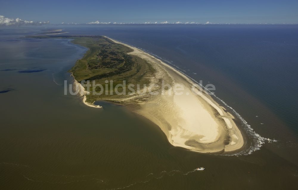 Luftaufnahme Langeoog - Insel Langeoog als Bestandteil der Ostfriesischen Inseln der Nordsee im Bundesland Niedersachsen